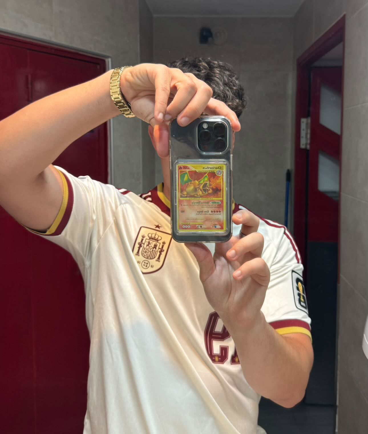 Customer using a MINTCASED phone case