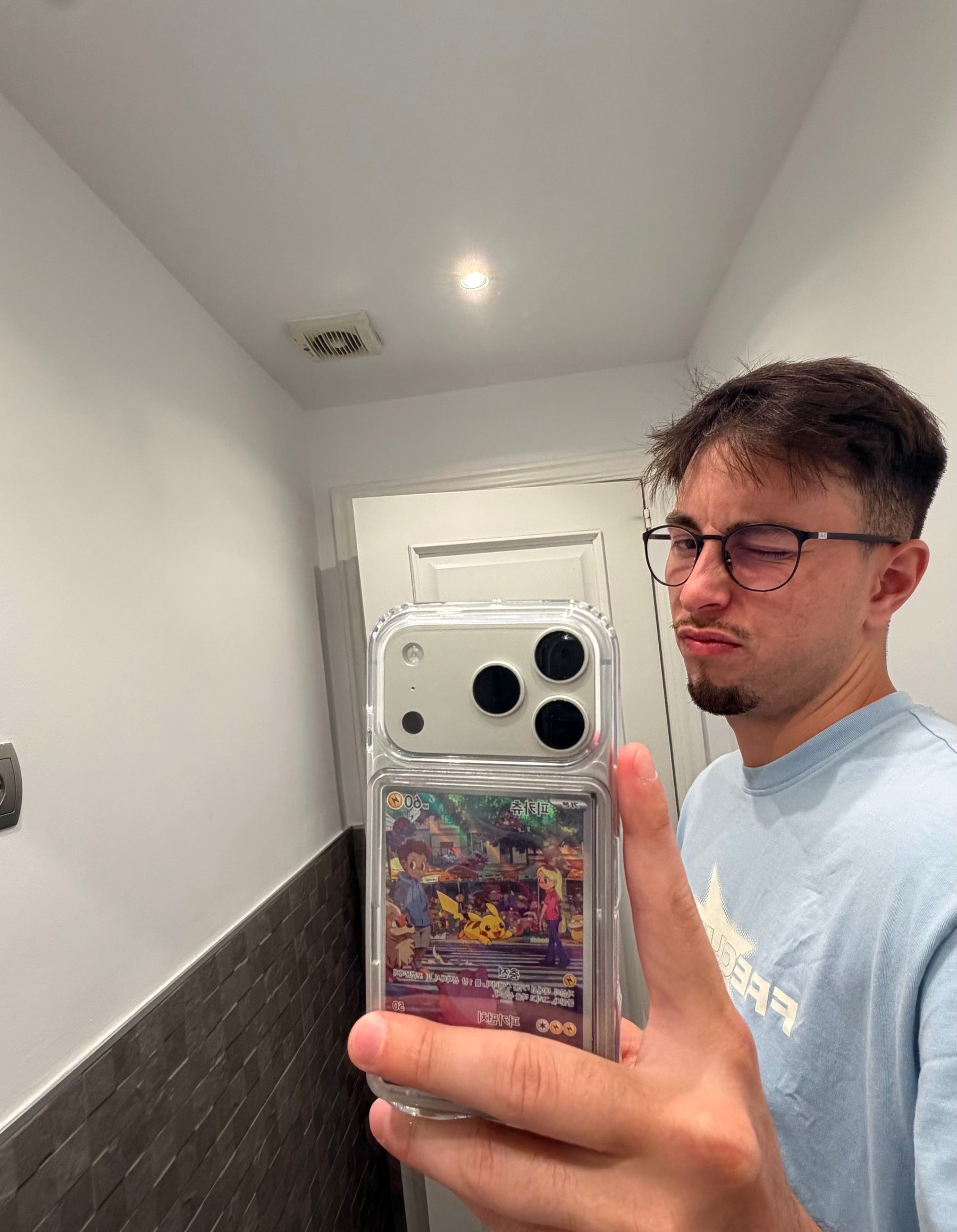 Customer using a MINTCASED phone case