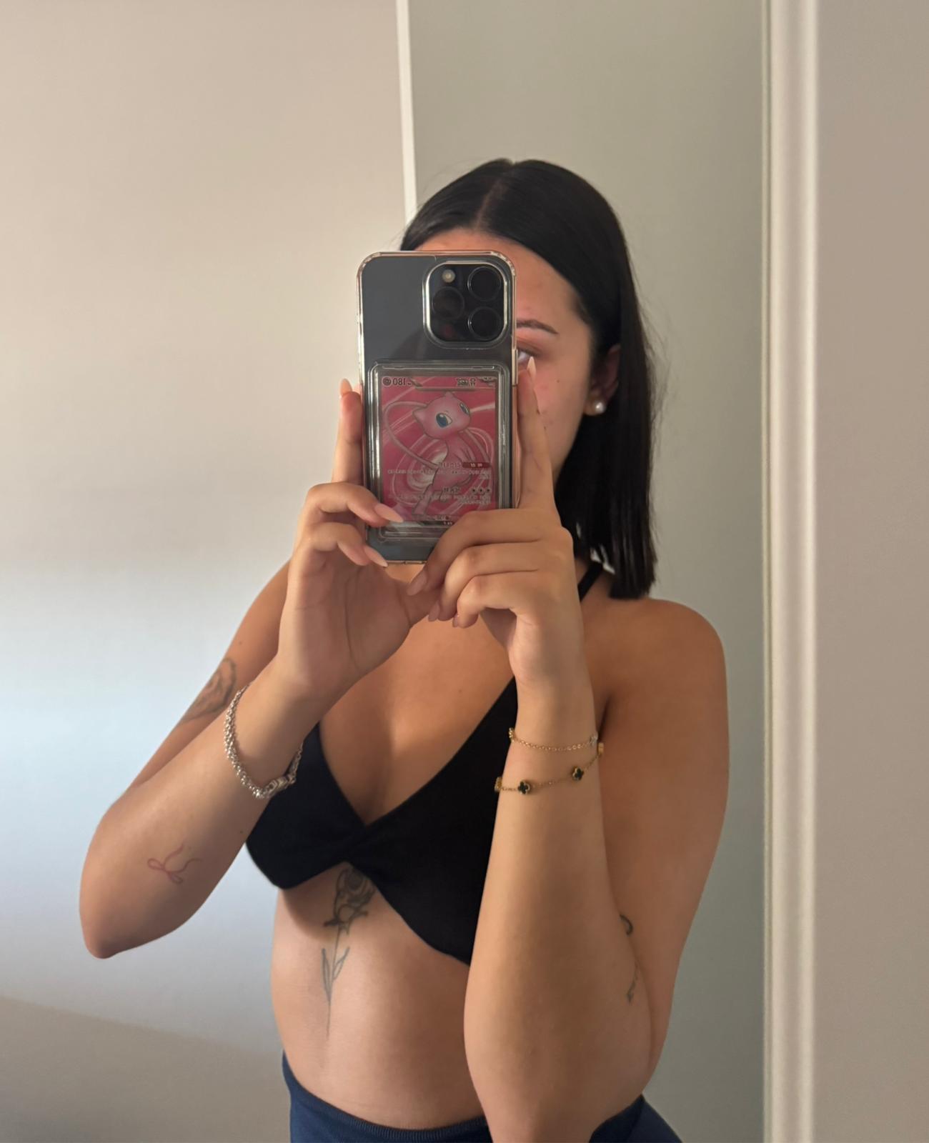 Customer using a MINTCASED phone case